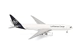 Herpa Modellflugzeug Lufthansa Cargo Boeing 777F Miniatur im Maßstab 1:500, Sammlerstück, Flugzeug Modell ohne Standfuß, Metall