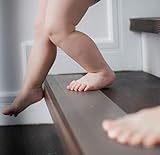 cocofy Anti Rutsch Treppe, 18x Streifen XXXL (90x15 cm) transparent für Treppenstufen innen, Starker Halt dank Spezial-Textur, sockenfreundlich, incl. Montageroller, Antirutsch Treppenstufen