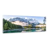 Bergpanorama Leinwand - Eibsee, Zugspitze - als 150x50cm großes XXL Leinwandbild. Wandbild als Hintergrund und Deko für Wohnzimmer & Schlafzimmer. Aufgespannt auf Holzrahmen