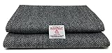 Harris Tweed Schwarz Fischgrätenmuster Authentischer Traditioneller Stoff aus 100% Reiner Wolle mit Echtheitsetiketten (Schwarz Fischgrätenmuster, 100 x 75cm)