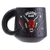 Stranger Things Tasse Hellfire Club Dämon schwarz/rot, bedruckt, aus Keramik, in Geschenkverpackung.