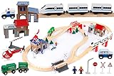 Kinderplay Holzeisenbahn Set - Elektrische Eisenbahn für Kinder, Elektrisch Spielzeug Zug, Polizeistation, Autobahn Kinder und Bahnset mit Brücke, 80 Teilen, Modell GS0010