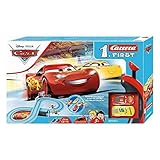 Carrera - 20063037 First Disney Pixar Cars – Race of Friends Autorennbahn I 2,4m Rennstrecke I 2 ferngesteuerte Autos mit Lightning McQueen & Cruz Ramirez I Geschenke zu Ostern