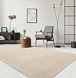 the carpet Relax Moderner Flauschiger Kurzflor Teppich, Anti-Rutsch Unterseite, Waschbar bis 30 Grad, Super Soft, Felloptik, Beige, 160 x 230 cm