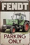 Wetterfestes Traktor Parkplatz Hinweisschild - Parking Only passend für Fendt Traktor, Trekker, Bulldog Liebhaber, Sammler und Schrauber, 30x20 cm