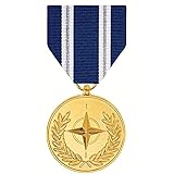 ISAF NATO-Medaille Irak/Afghanistan/Sudan, eloxiert, volle Größe