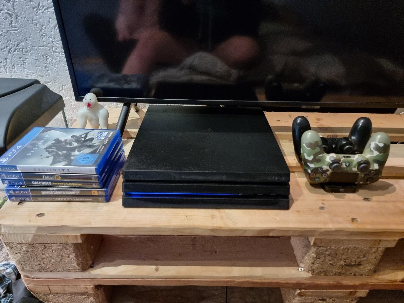 ps4 pro 1tb 2 Controller 5 Spiele karton #1