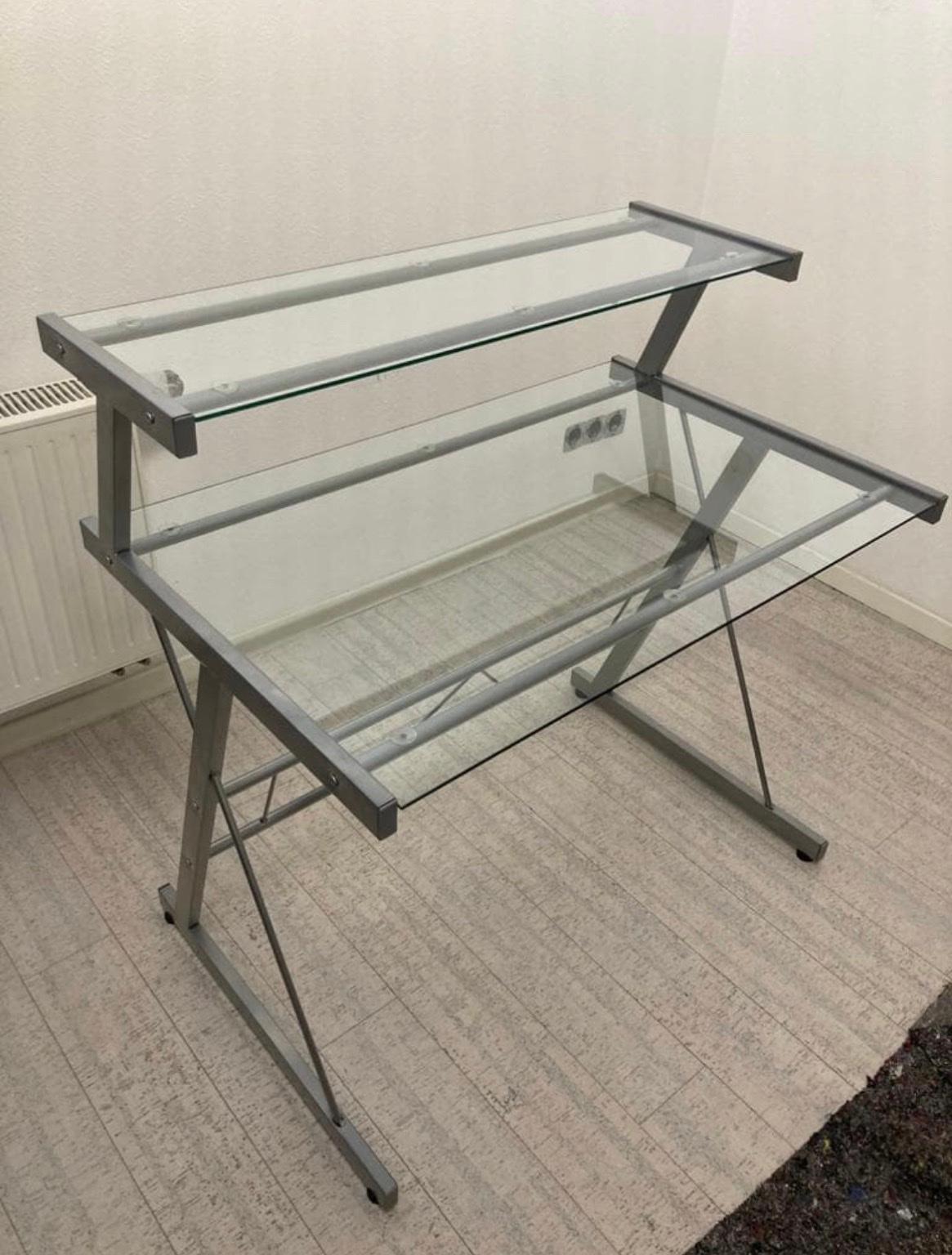 Glas-Schreibtisch #1