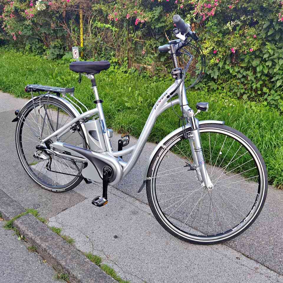 Flyer Fahrrad gebraucht kaufen! Nur 4 St. bis 70 günstiger