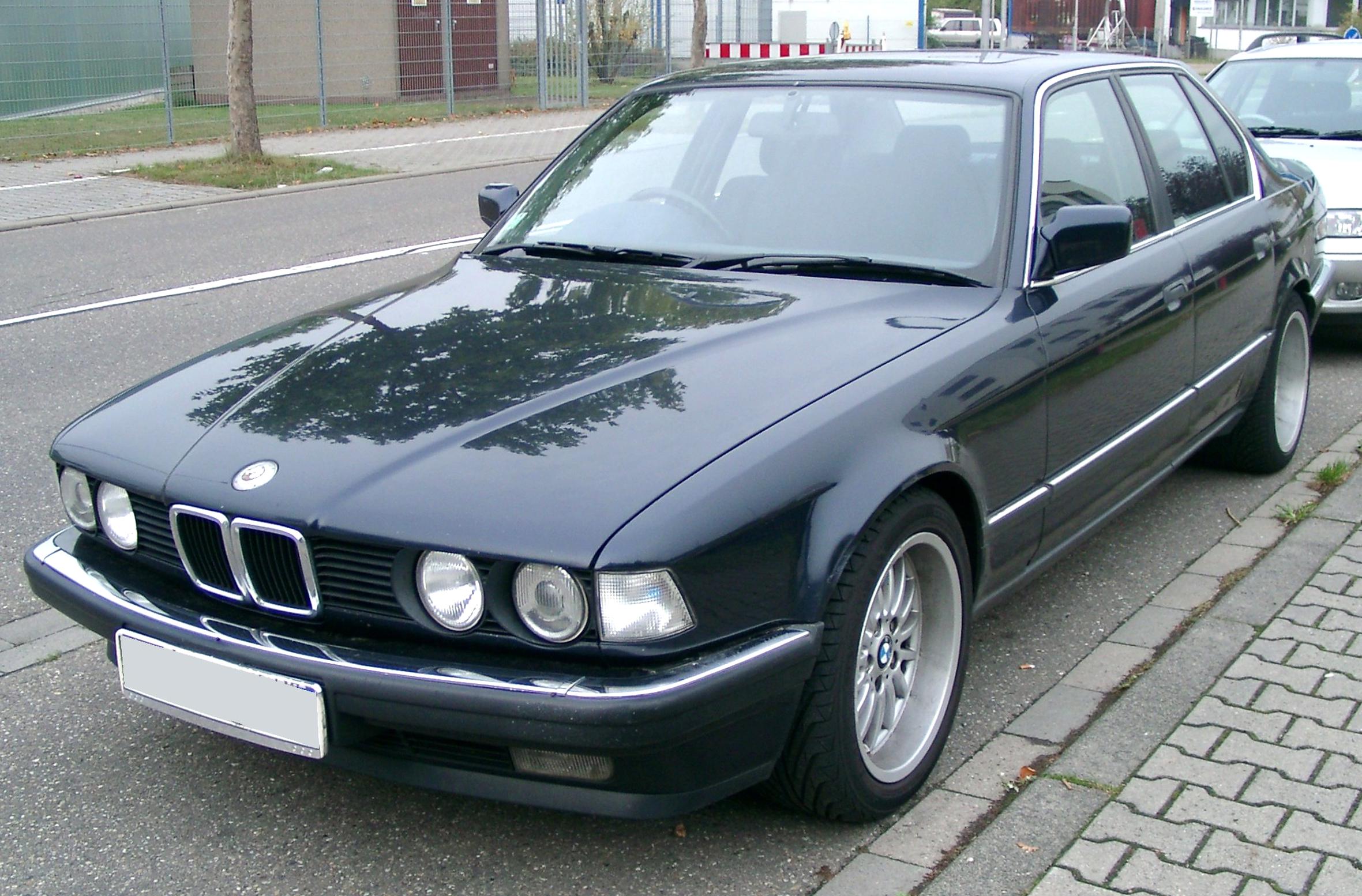 Bmw 735 e32