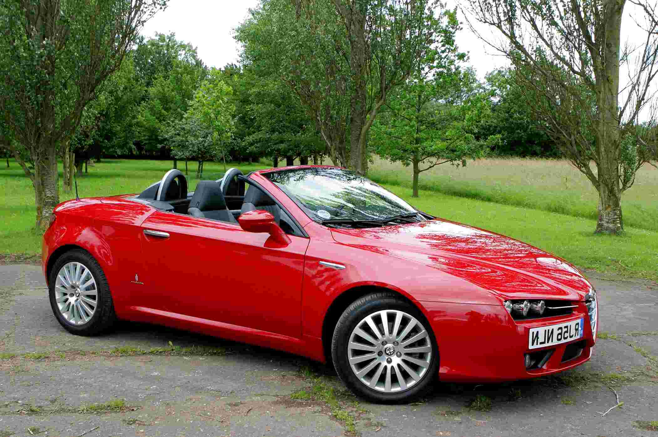 Alfa Romeo Spider Cabrio gebraucht kaufen! Nur noch 4 St. bis -75%