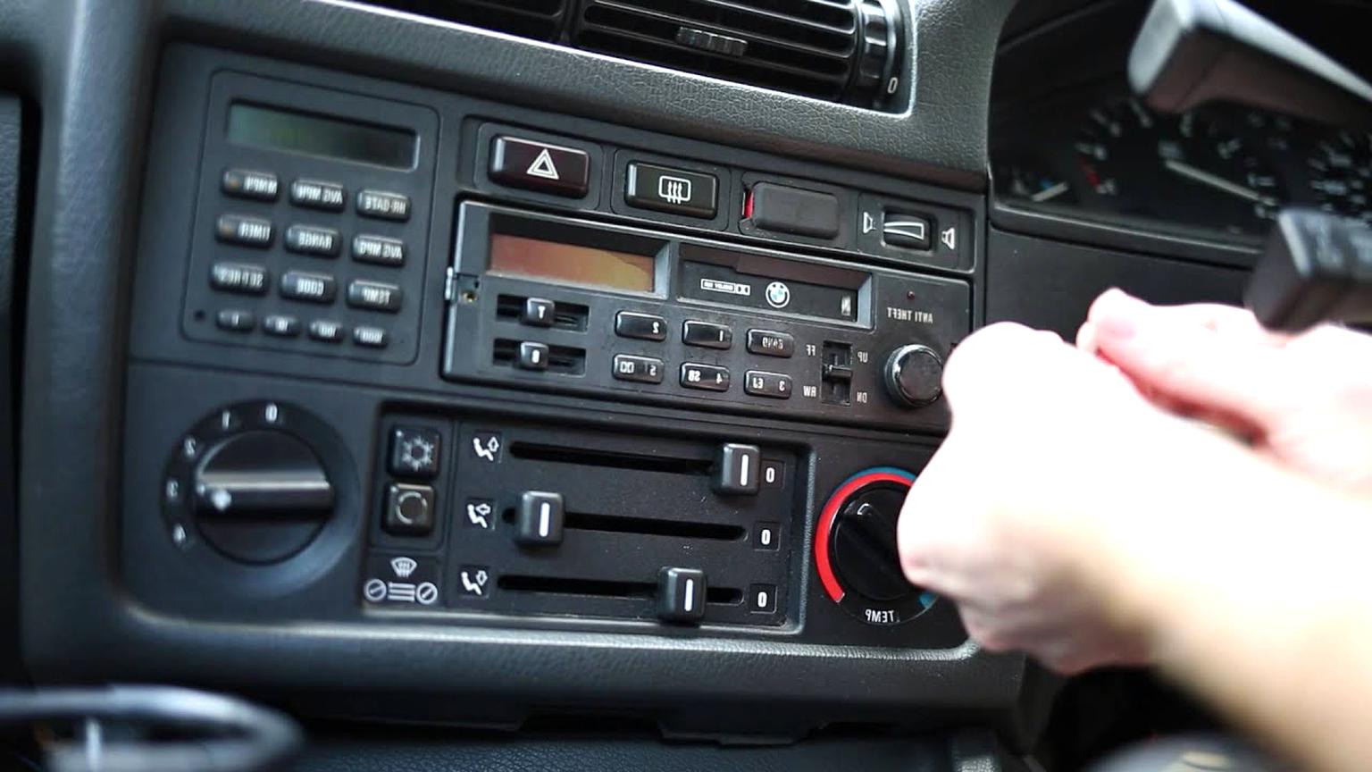 Bmw E30 Radio gebraucht kaufen! Nur 2 St. bis 65 günstiger